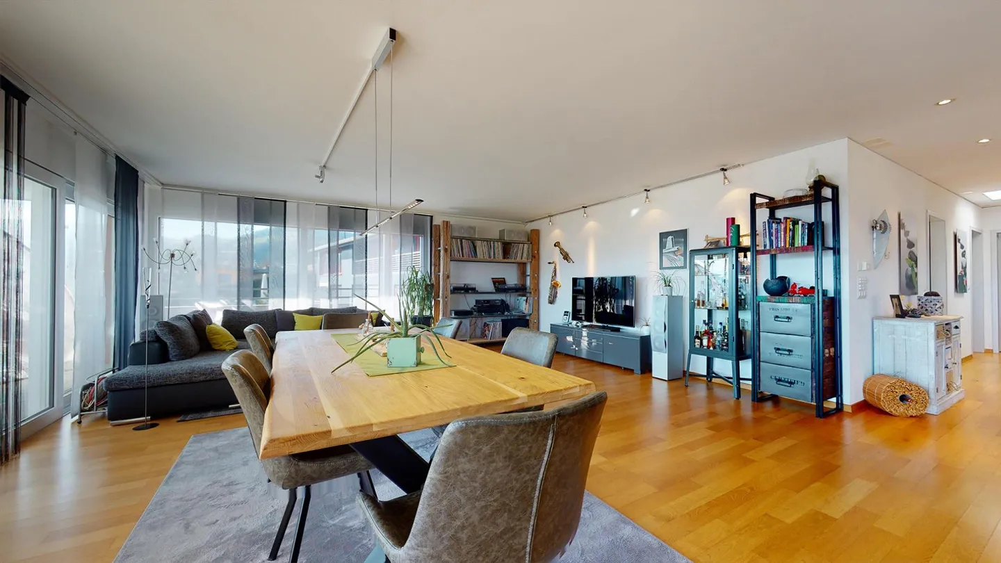 Moderne Terrassenwohnung mit Bergsicht - Foto 10 von 29