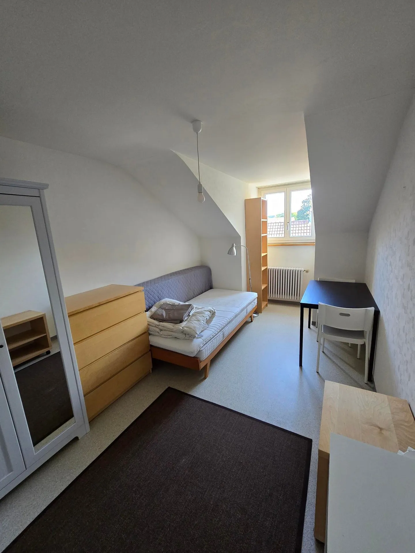 Versatile Attic Room - Photo 4 of 4