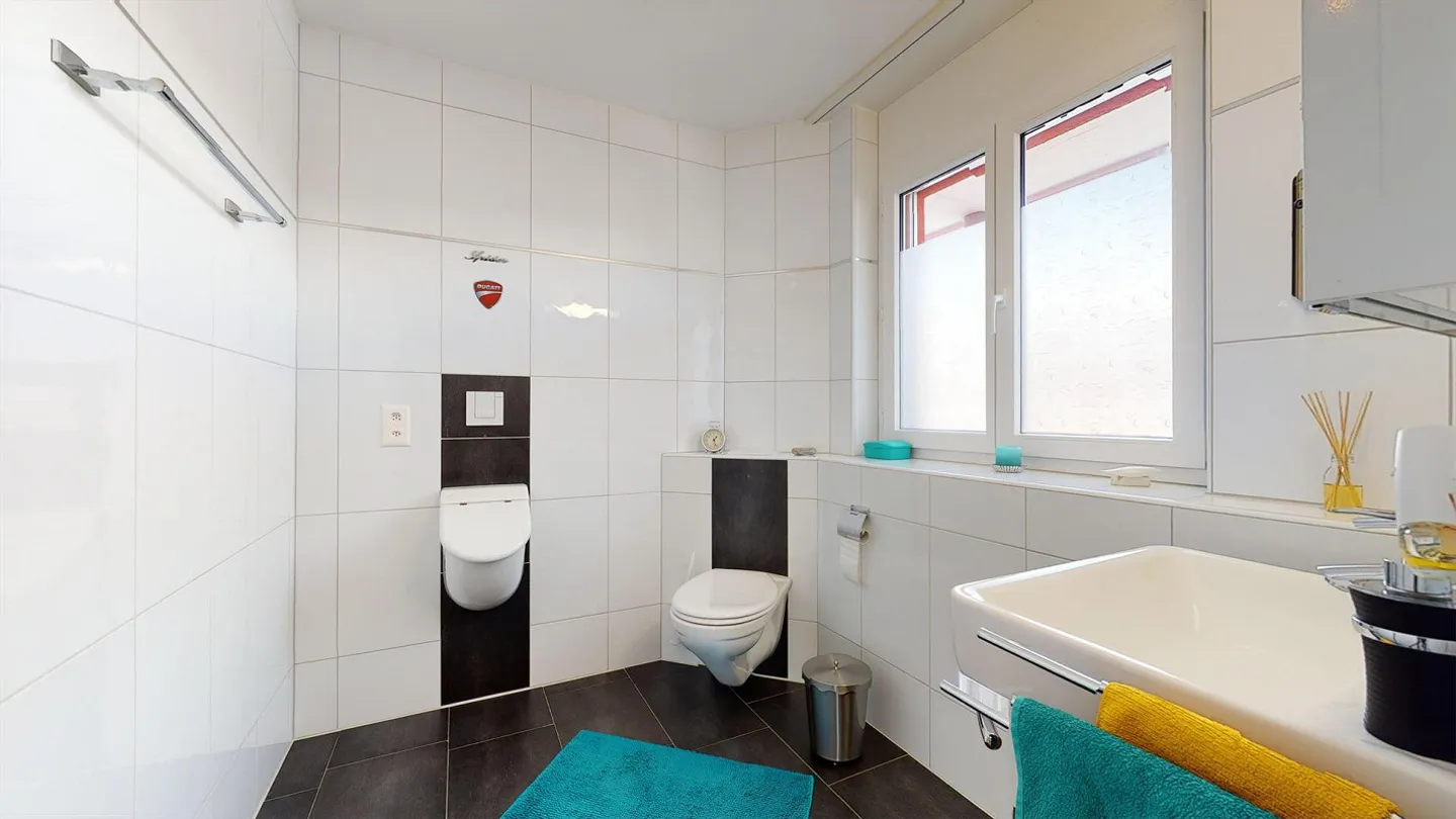 Moderne Terrassenwohnung mit Bergsicht - Foto 20 von 29