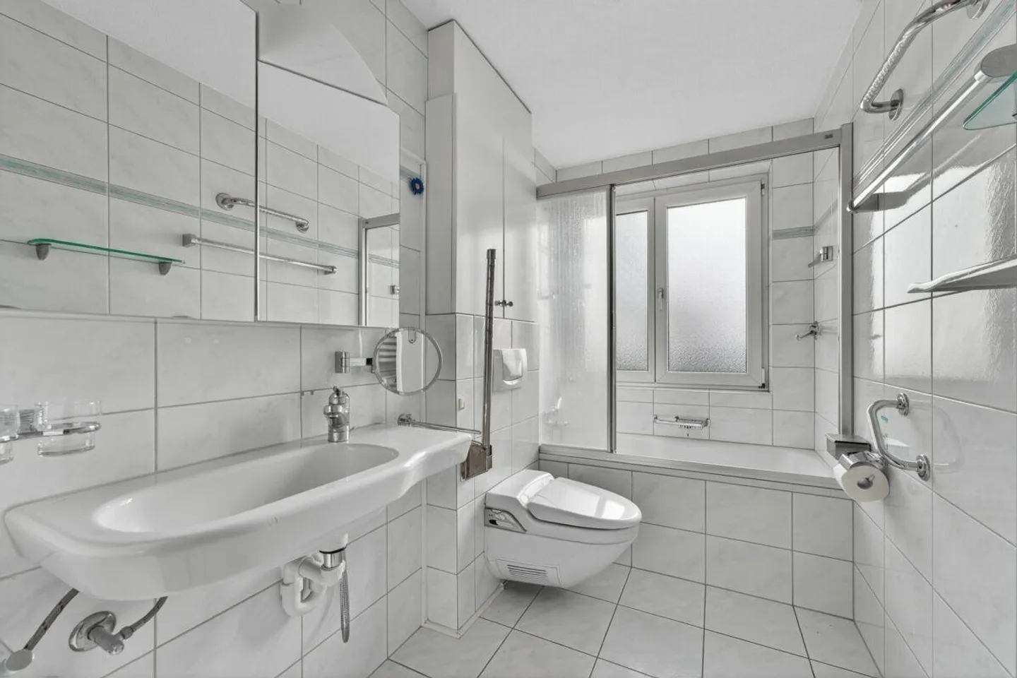 Sonnige Stadtwohnung mit See- und Bergsicht - Foto 10 von 10