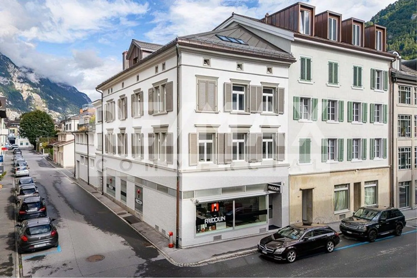 Proprietà residenziale e commerciale nel centro - Foto 2 di 13