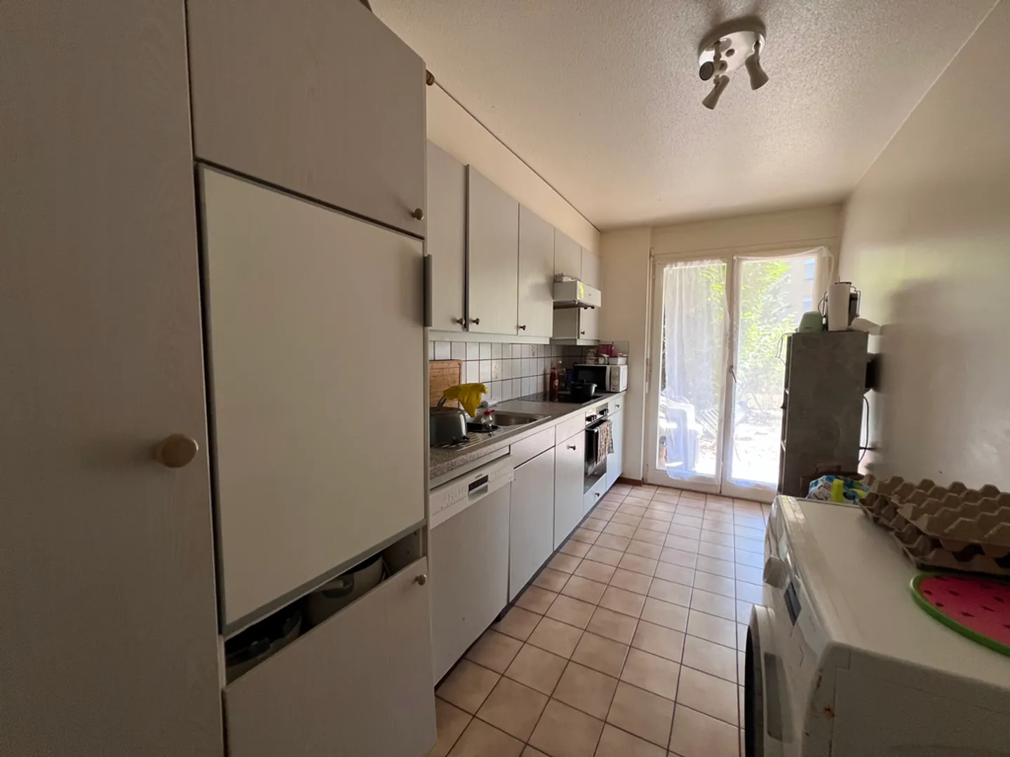 Appartement spacieux avec jardin - Photo 3 sur 4