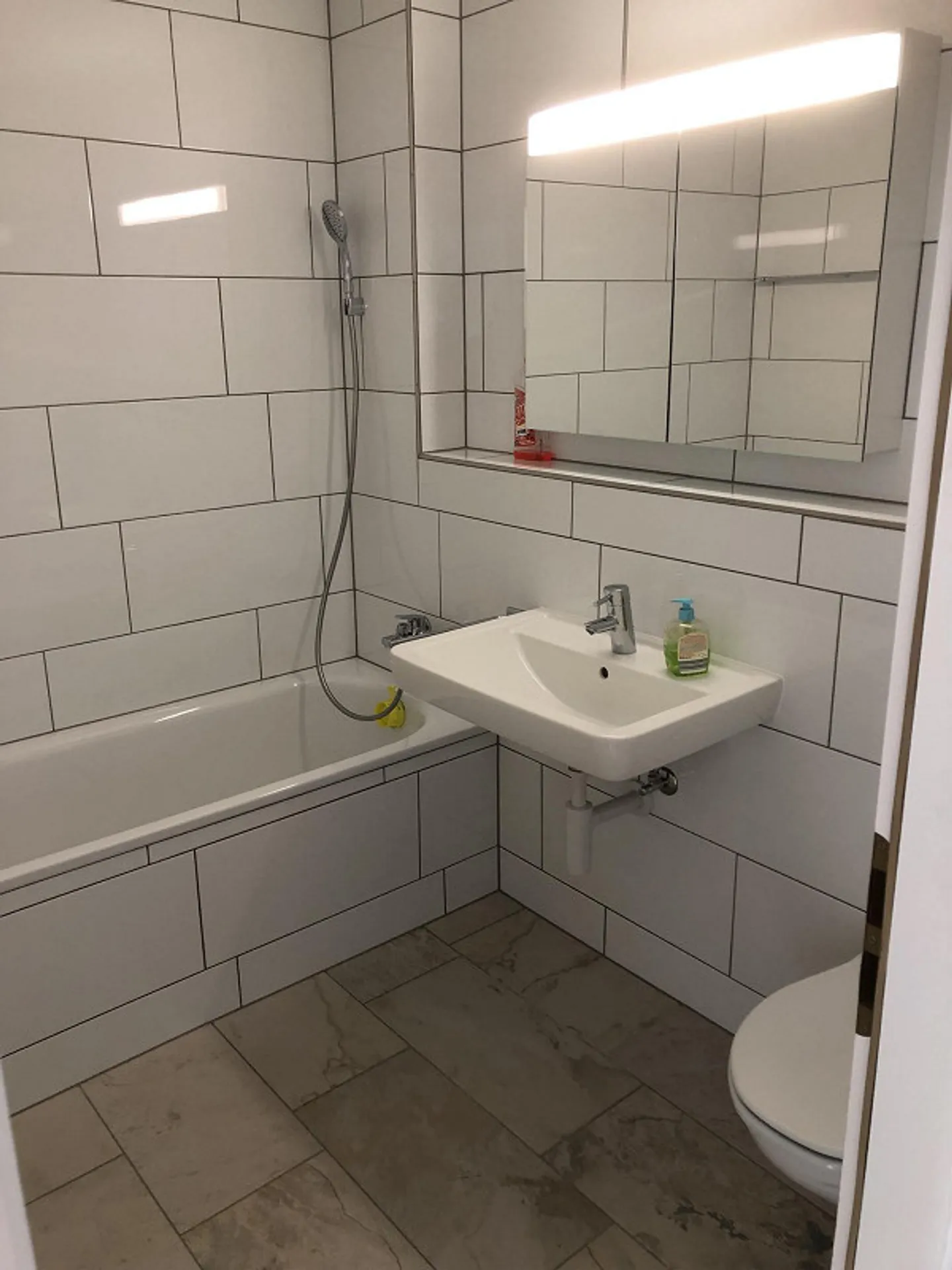 Un appartamento attico armonioso potrebbe essere la tua nuova casa! - Foto 6 di 12