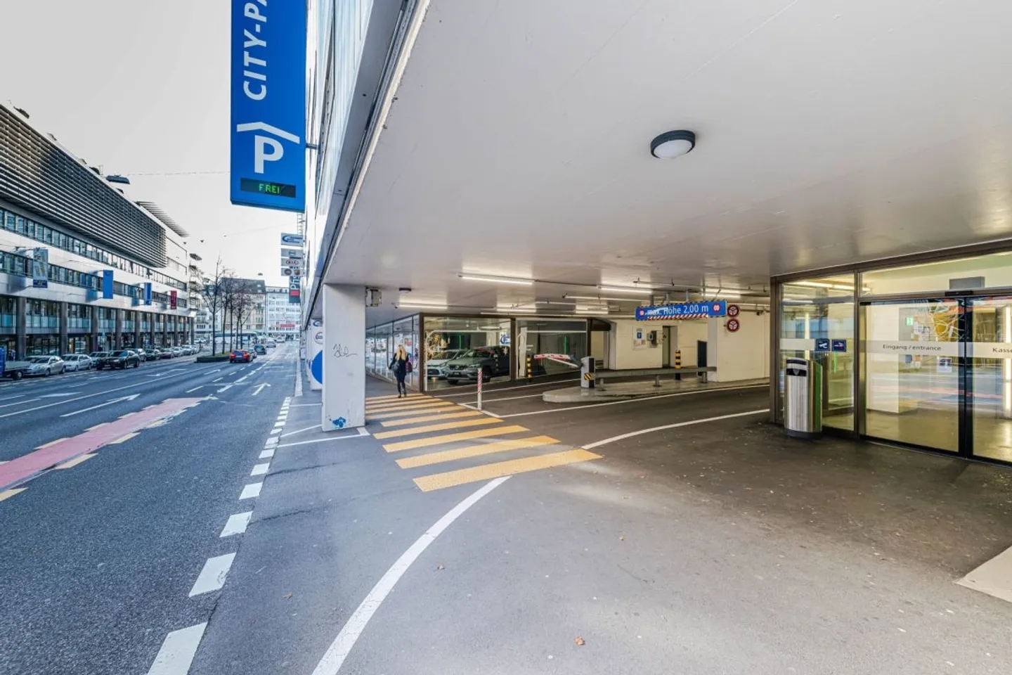 Posto auto cercasi nella città di Lucerna? - Foto 2 di 3