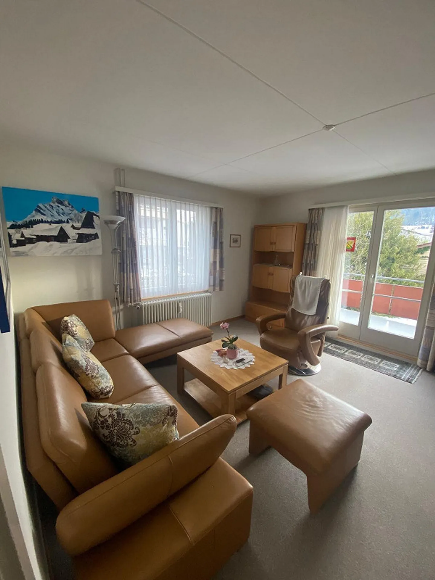 Appartement dans un quartier résidentiel calme - Photo 2 sur 7