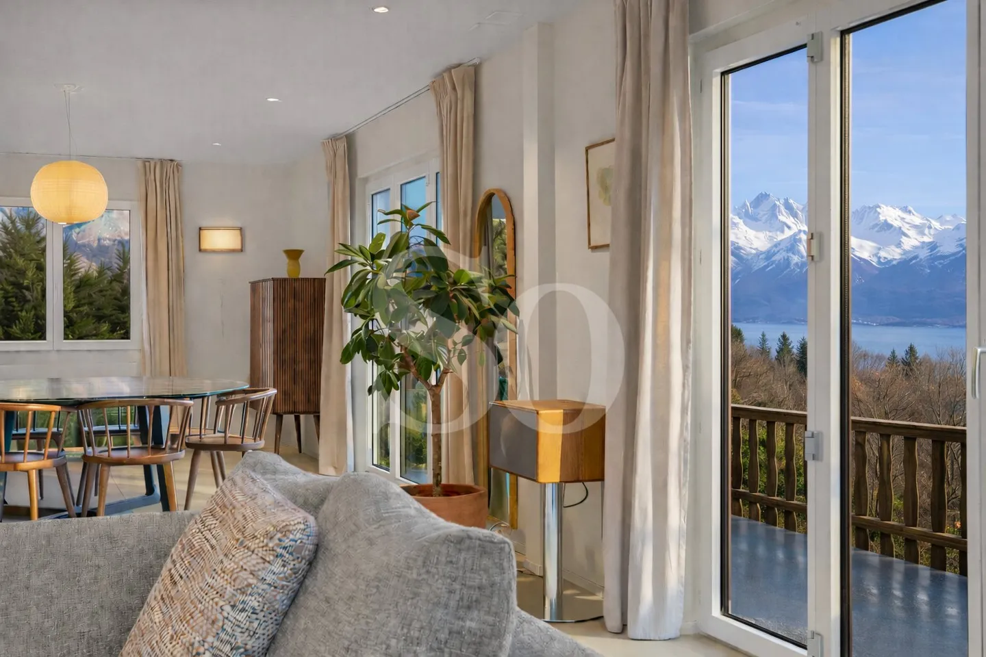 Esclusività: Villa ristrutturata con piscina e vista panoramica - Foto 1 di 1