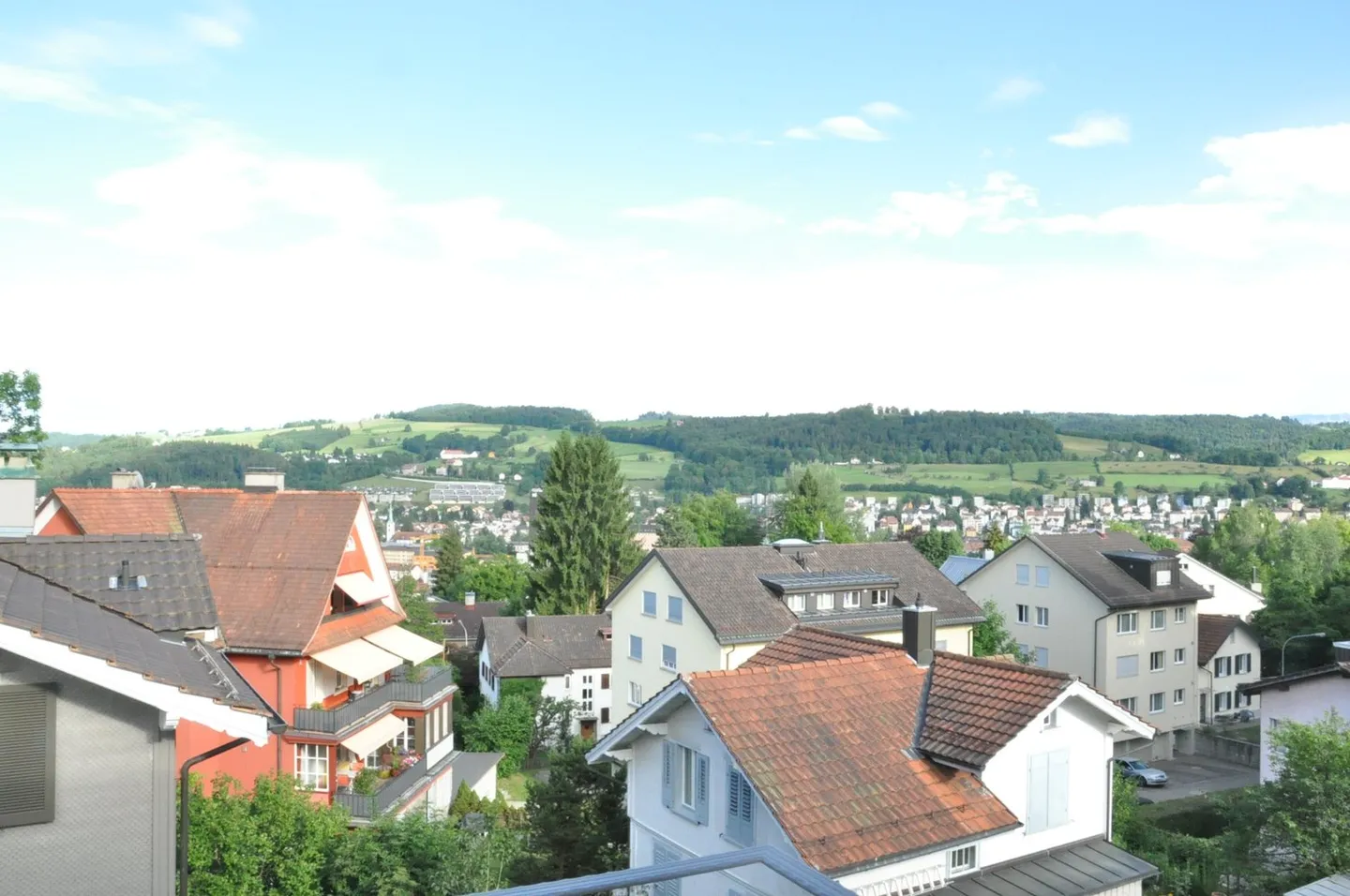 Charmante Wohnung mit Balkon - Foto 3 von 8