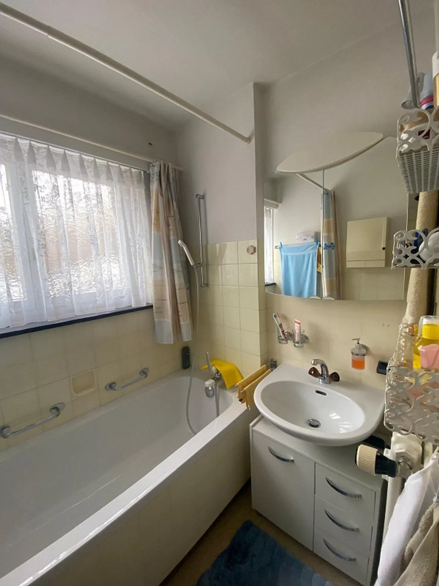 Appartement dans un quartier résidentiel calme - Photo 7 sur 7