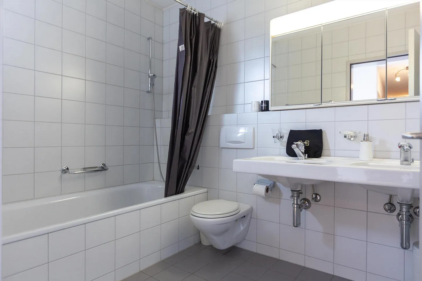Appartement meublé de 4,5 pièces avec service au cœur de Lucerne - Photo 7 sur 15