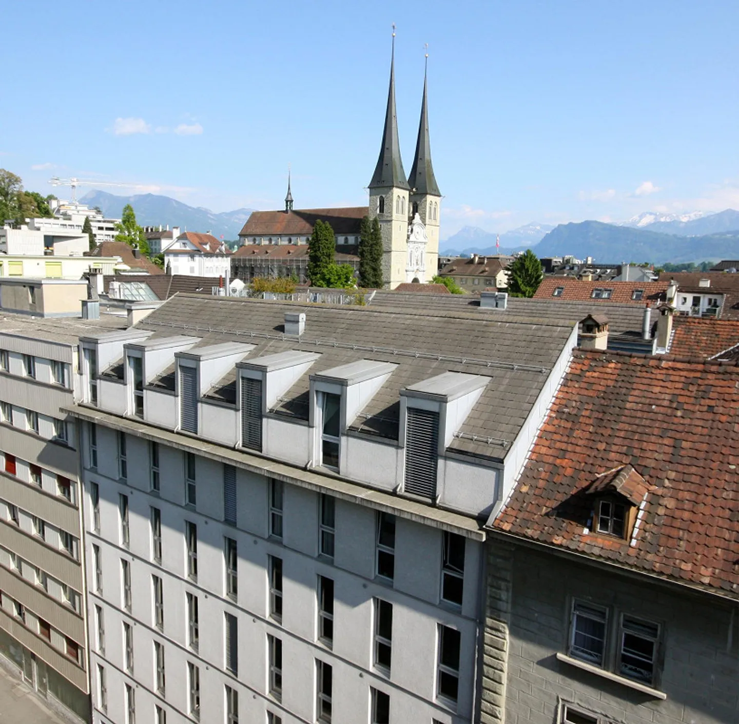 Appartement meublé de 4,5 pièces avec service au cœur de Lucerne - Photo 14 sur 15