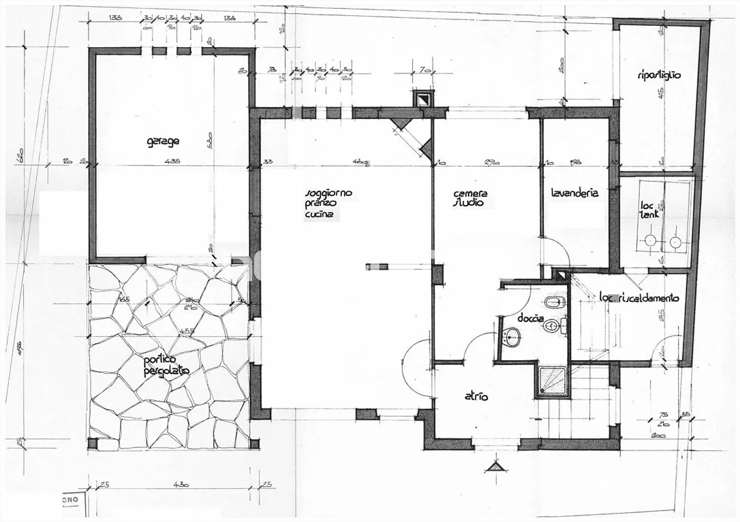 Davesco, Villa with private garden and pool and good orientation. - Photo 11 of 12