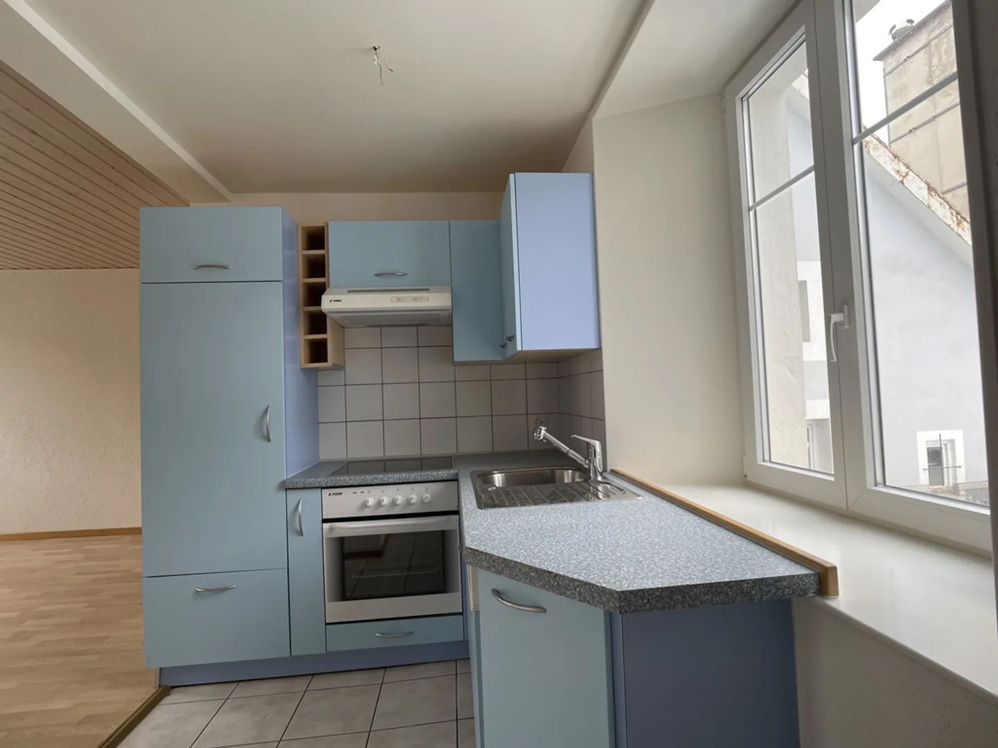 2.5 Room Apartment - Photo 2 of 7