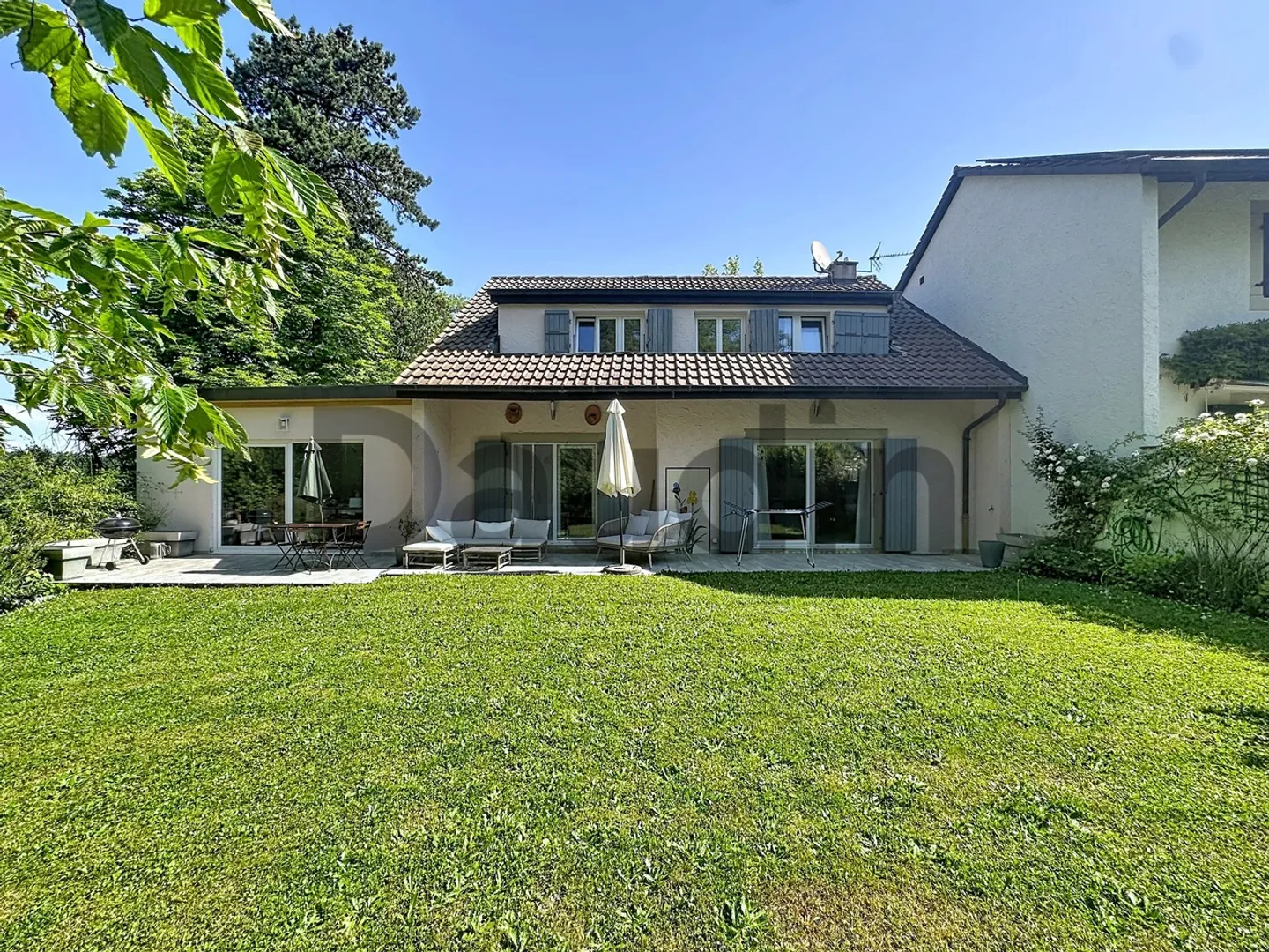 Jolie maison familiale de 9 pièces rénovée - Photo 1 sur 9