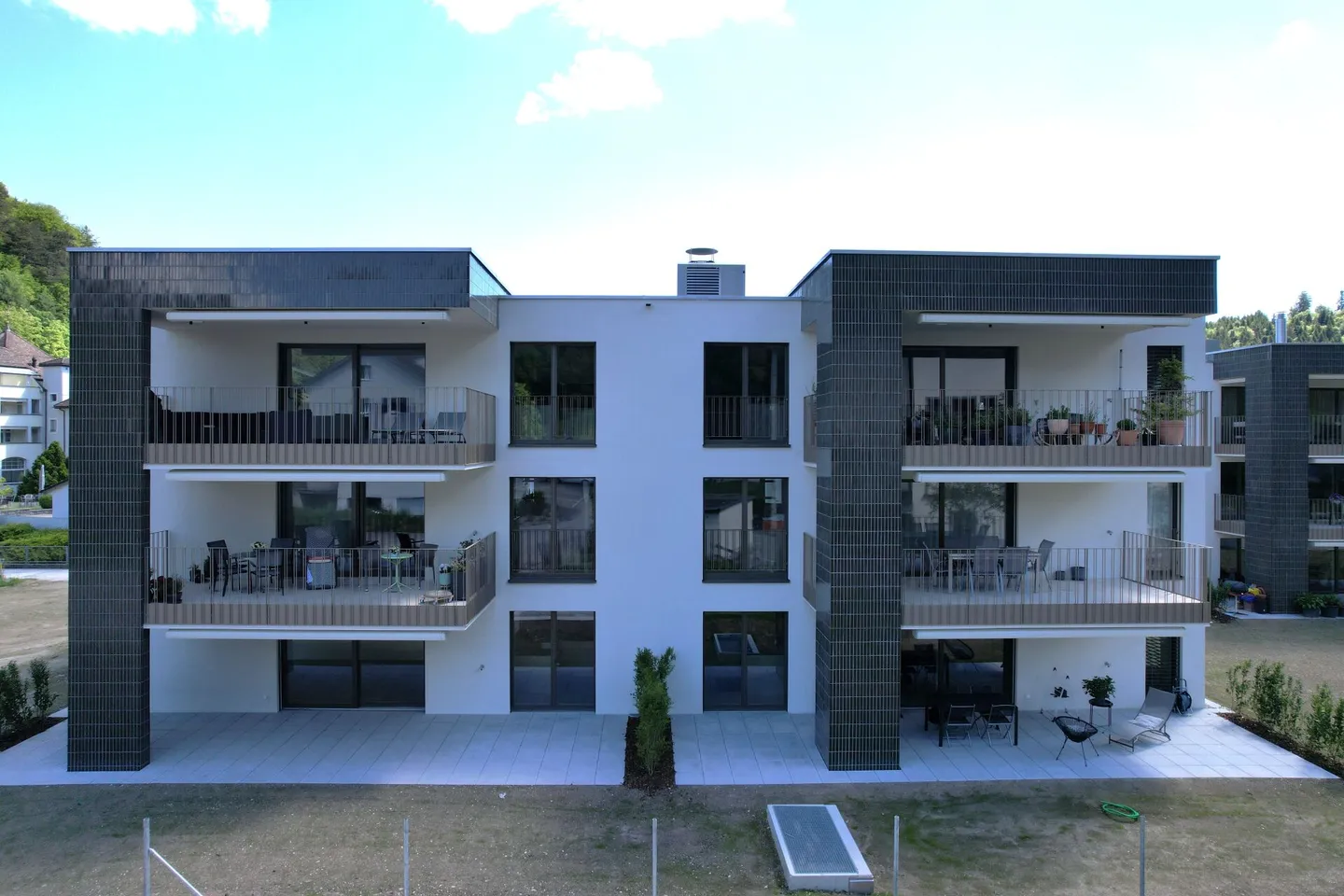 Nouvel appartement de 4,5 pièces au rez-de-chaussée (C2) - Photo 1 sur 13