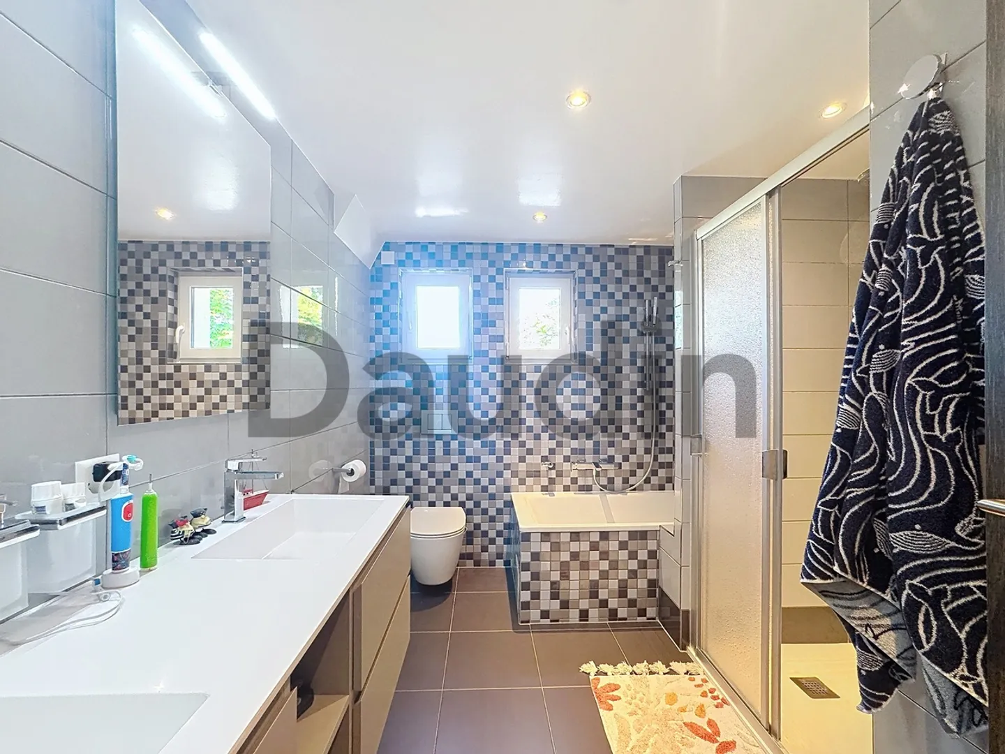 Jolie maison familiale de 9 pièces rénovée - Photo 6 sur 9