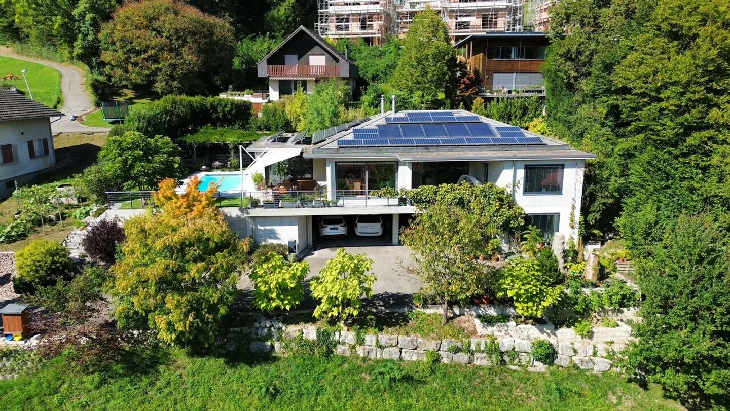 Maison de luxe avec piscine dans un emplacement de choix - Photo 1 sur 21