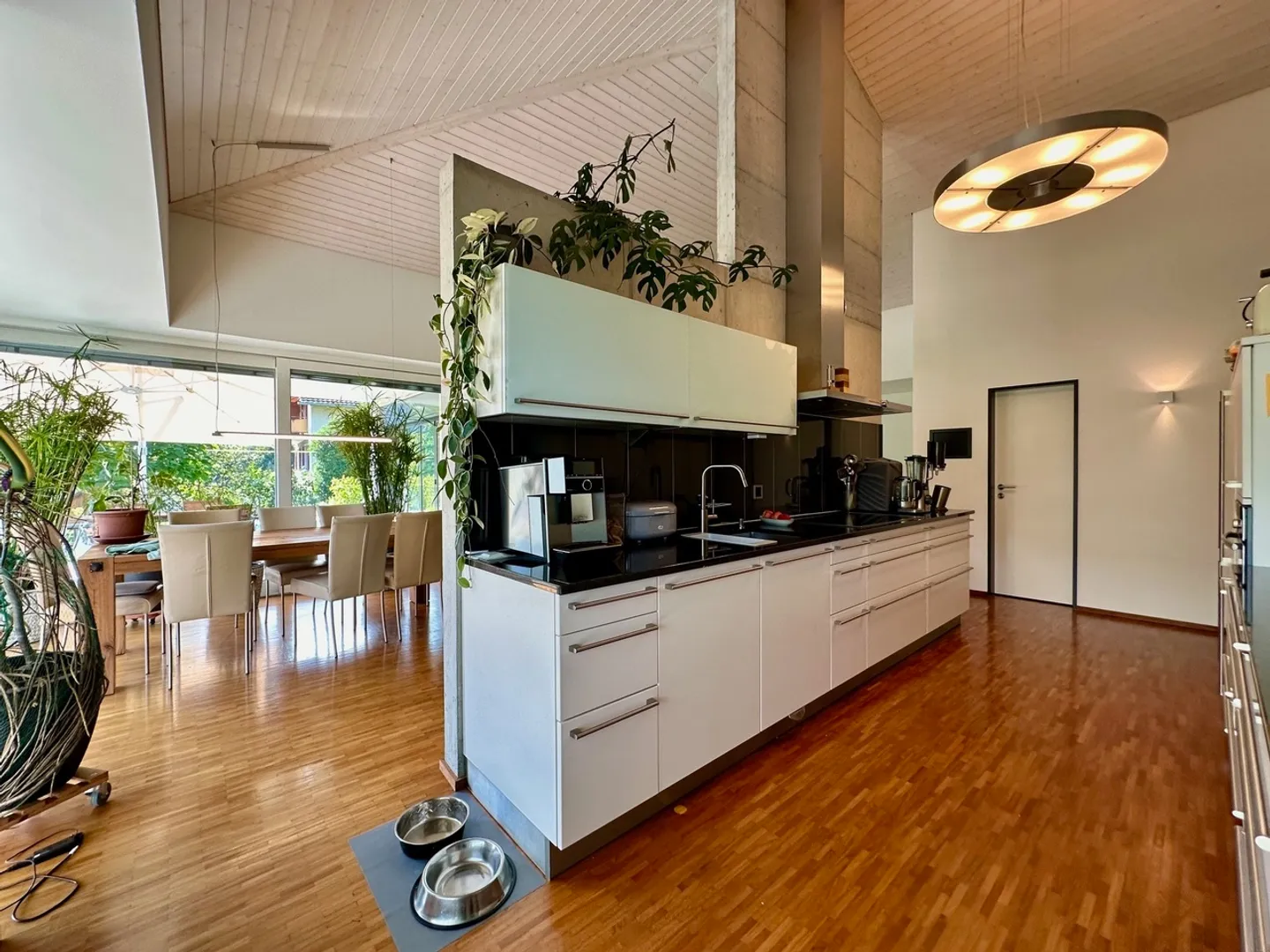 Maison de luxe avec piscine dans un emplacement de choix - Photo 8 sur 21