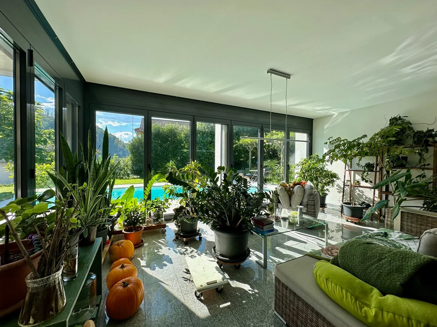 Maison de luxe avec piscine dans un emplacement de choix - Photo 7 sur 21