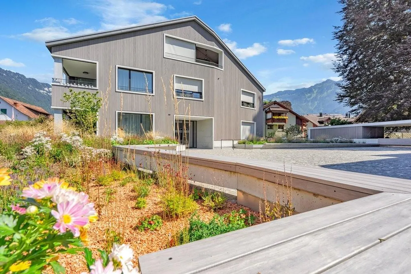 Beautiful ground floor apartment near the center - Photo 1 of 12