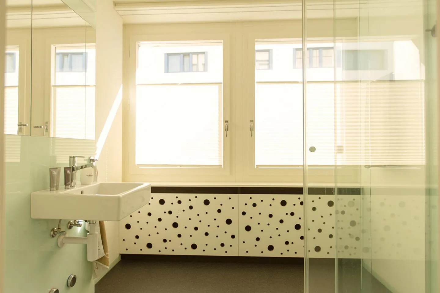 Appartement meublé d'une chambre avec service - Bâle Messe - Photo 3 sur 5