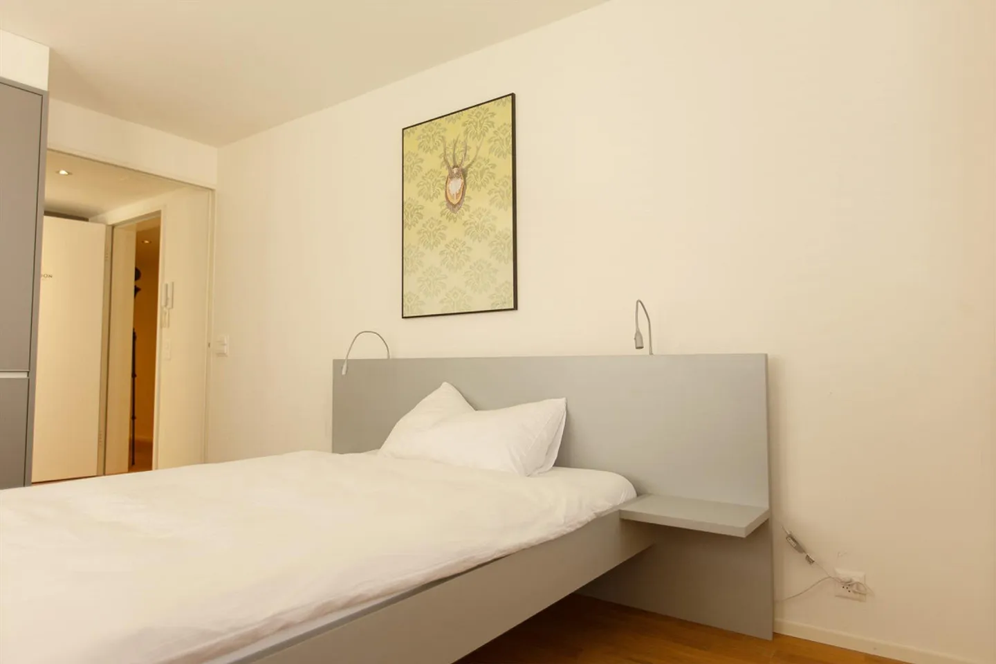 Appartement meublé d'une chambre avec service - Bâle Messe - Photo 2 sur 5