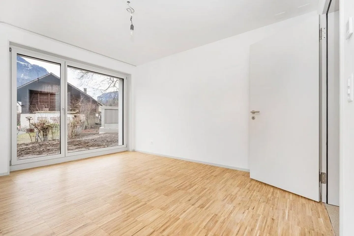 Beautiful ground floor apartment near the center - Photo 10 of 12