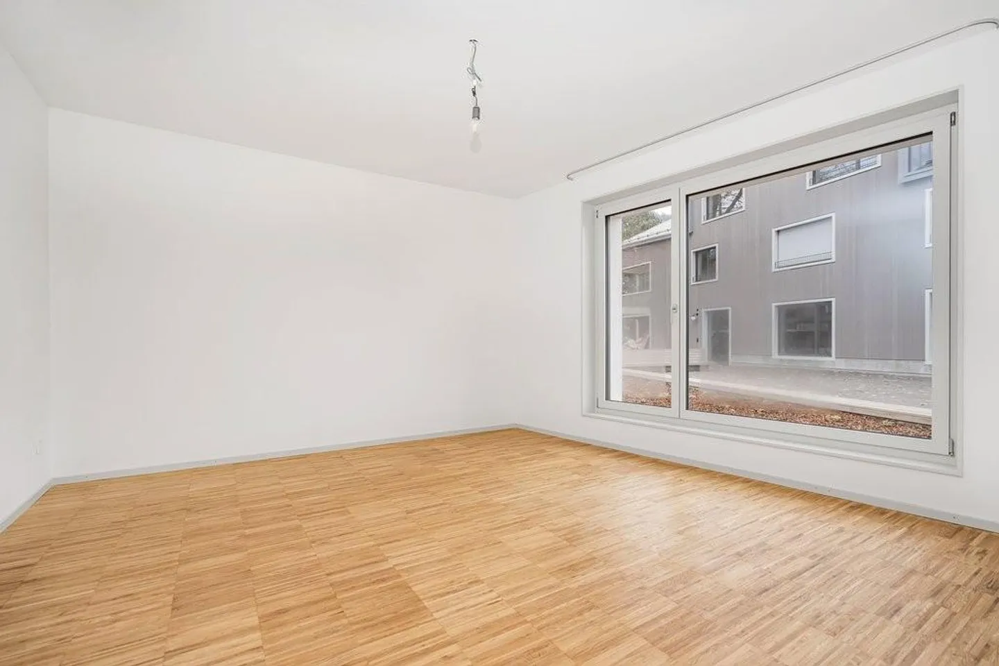 Beautiful ground floor apartment near the center - Photo 11 of 12