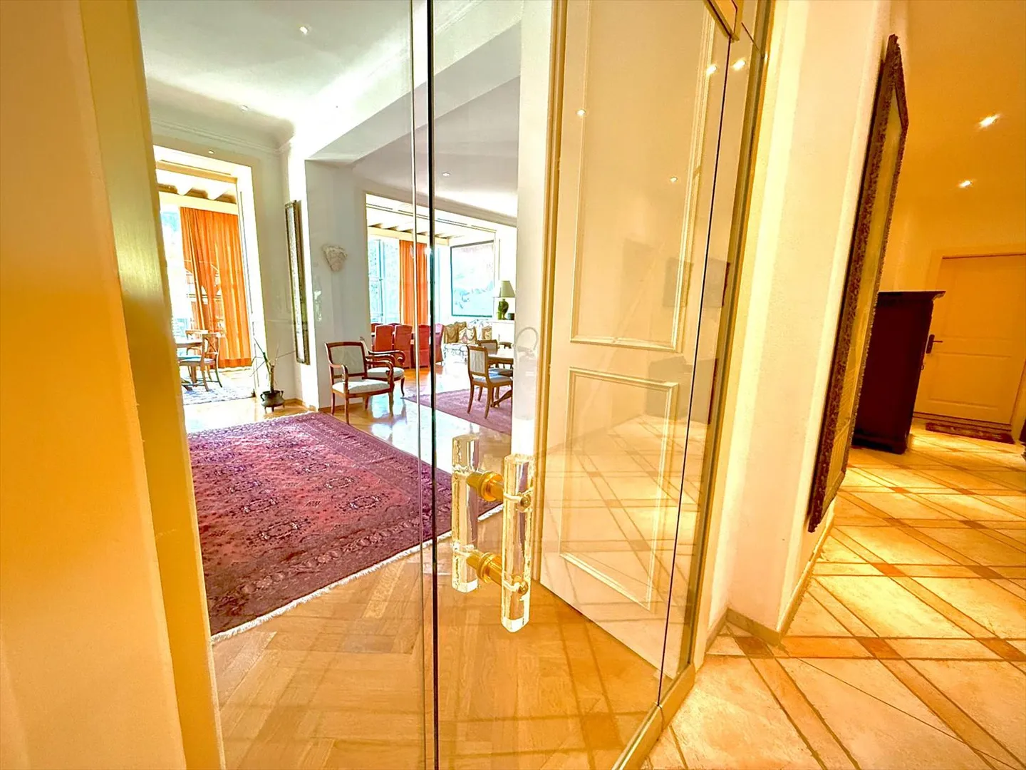 Furnished 5.5 Room Apartment - Photo 6 of 13