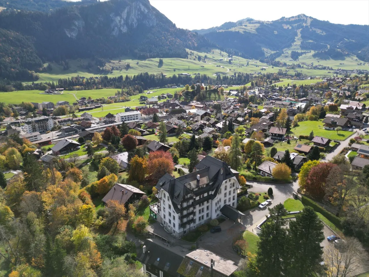 Furnished 5.5 Room Apartment - Photo 7 of 13