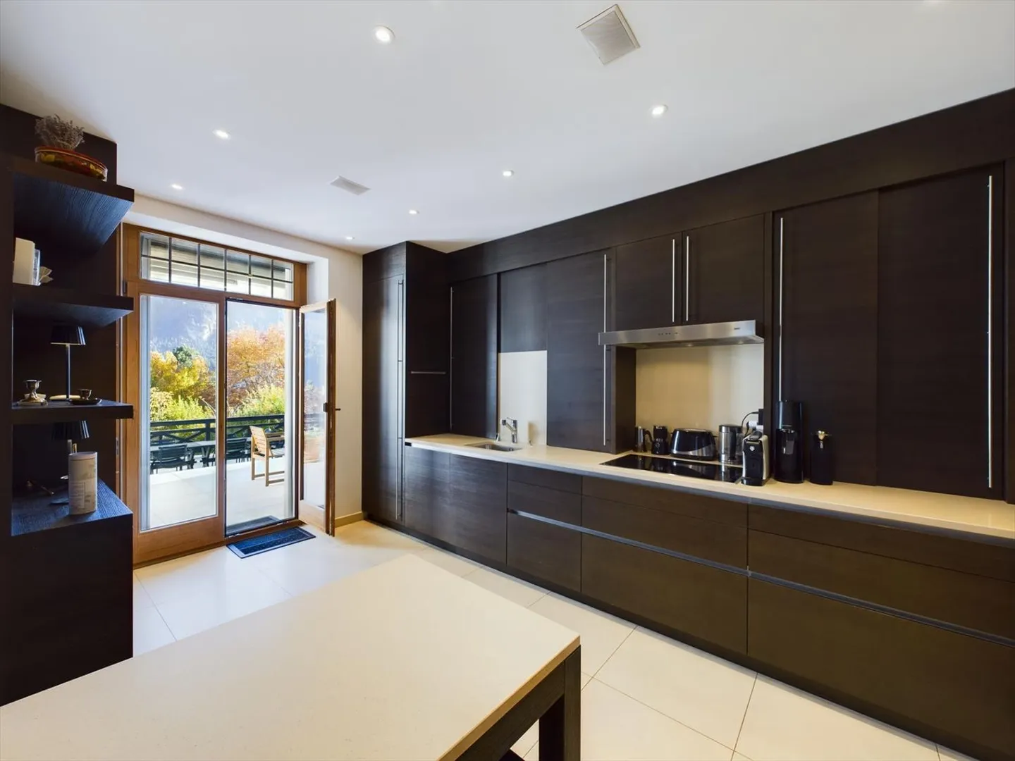 Furnished 5.5 Room Apartment - Photo 12 of 13