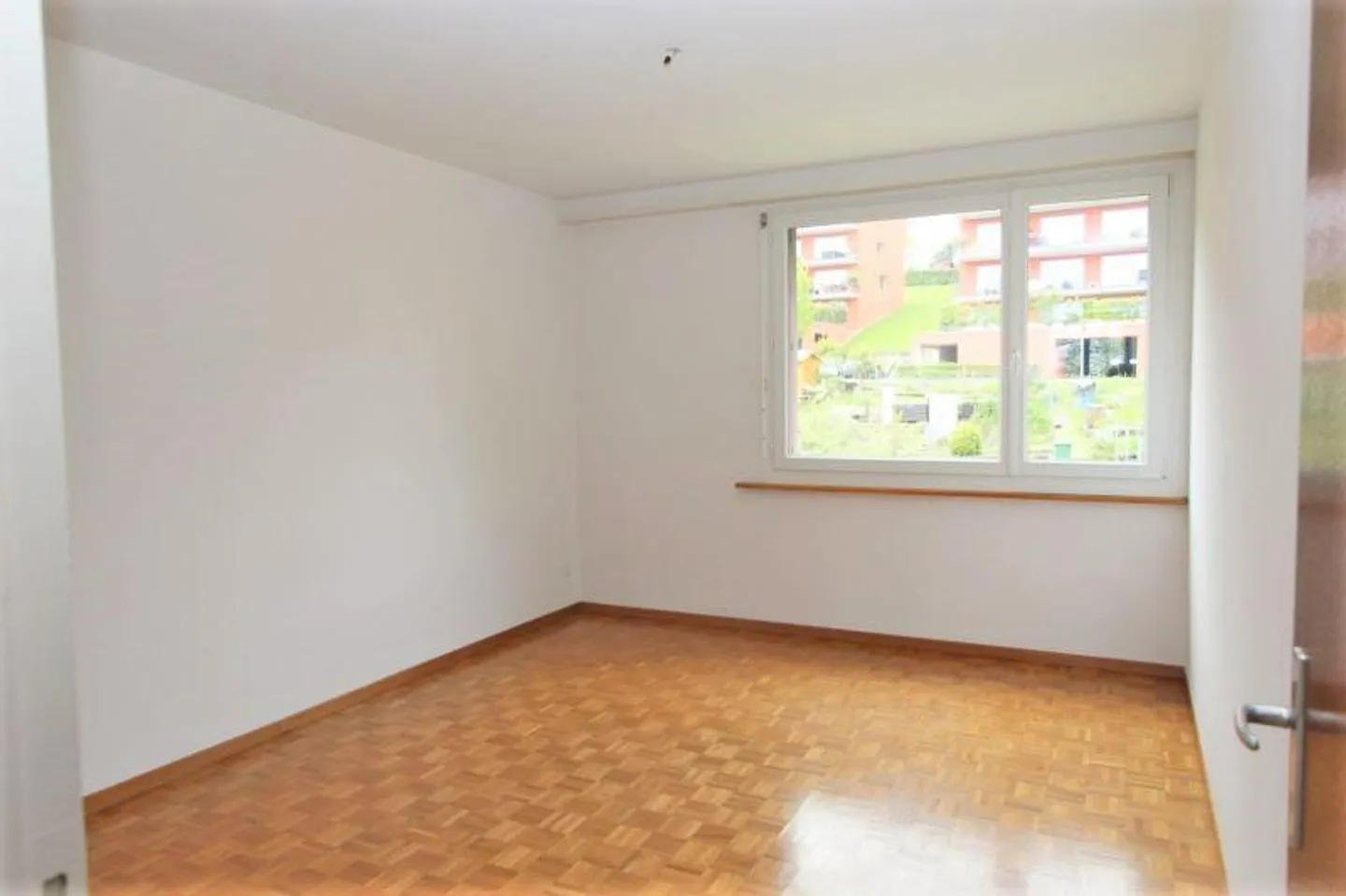 Cozy Apartment in a Good Neighborhood - Photo 6 of 9