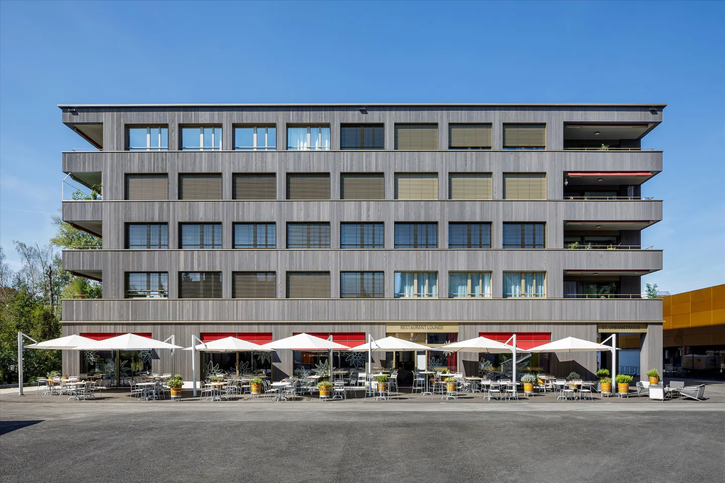 Living in the heart of Sursee! - Photo 1 of 9