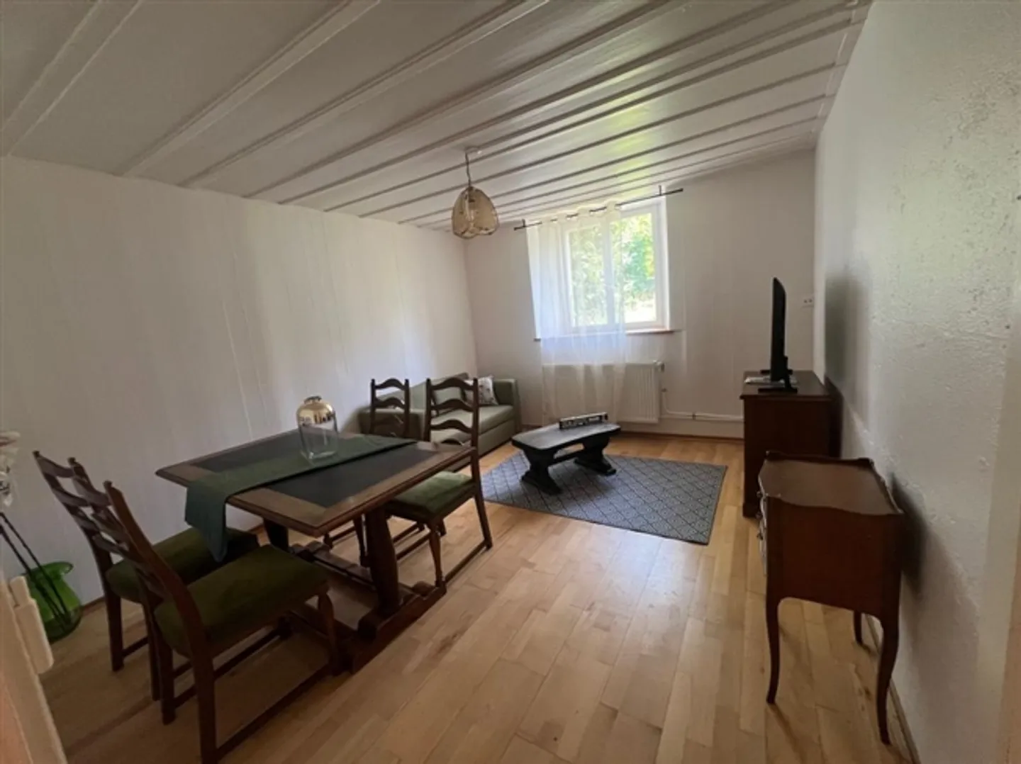 Arredato, con giardino privato in un piccolo edificio, bella zona verde - Foto 7 di 10