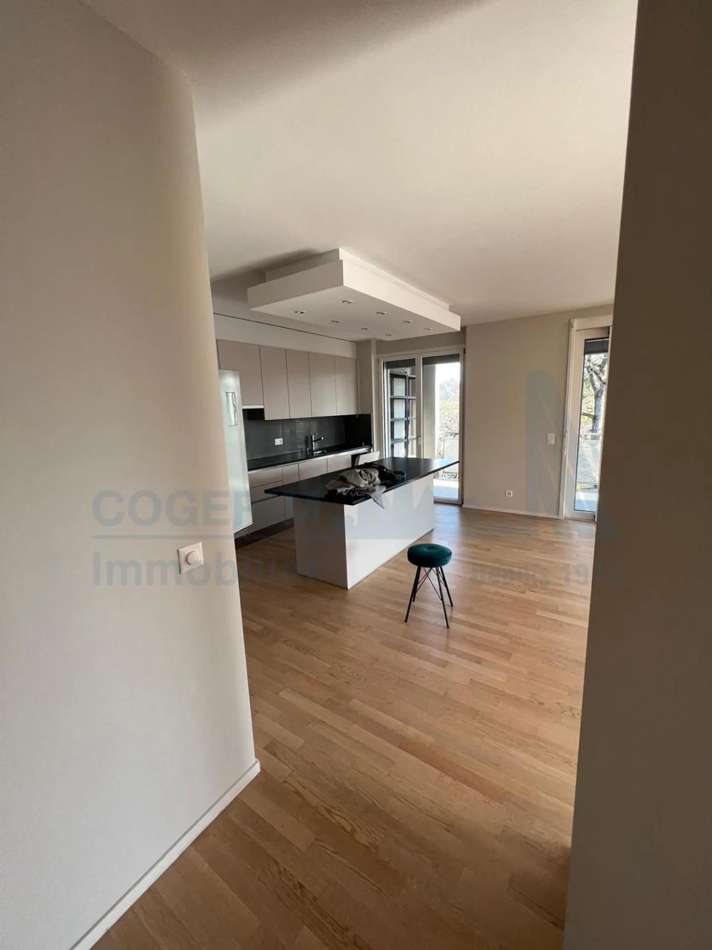 Appartement de Luxe avec Terrasse - Photo 4 sur 13