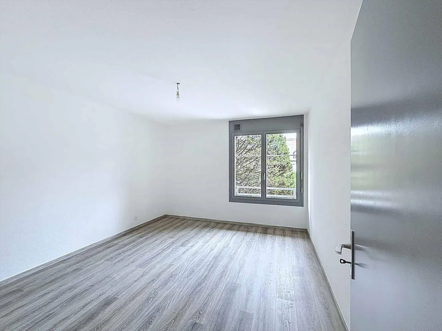 Appartamento 3,5 camere ristrutturato con gusto - Foto 9 di 11