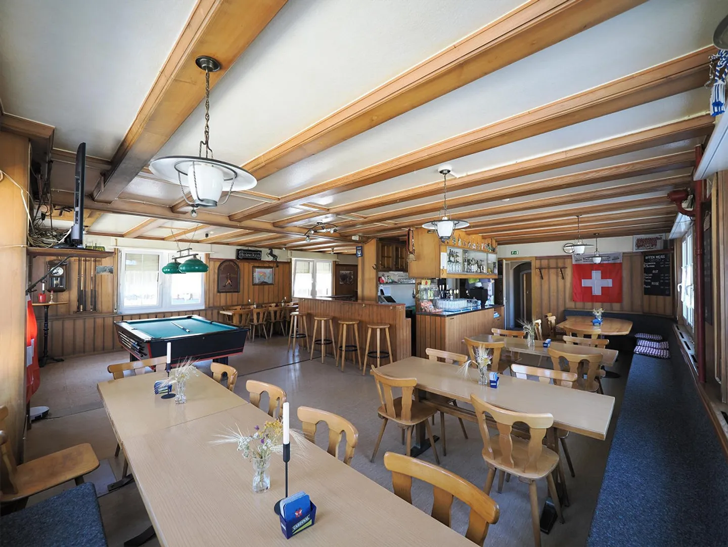 Ristorante affascinante con componente residenziale e potenziale di sviluppo a Bleienbach - Foto 3 di 30
