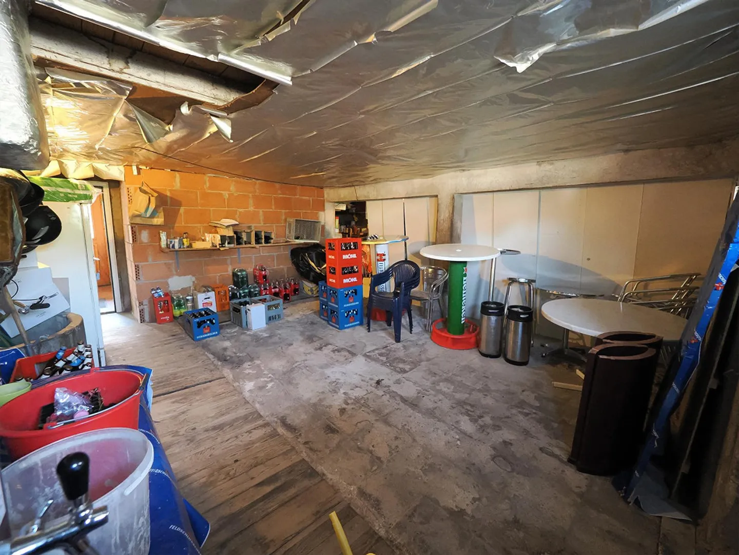 Ristorante affascinante con componente residenziale e potenziale di sviluppo a Bleienbach - Foto 10 di 30