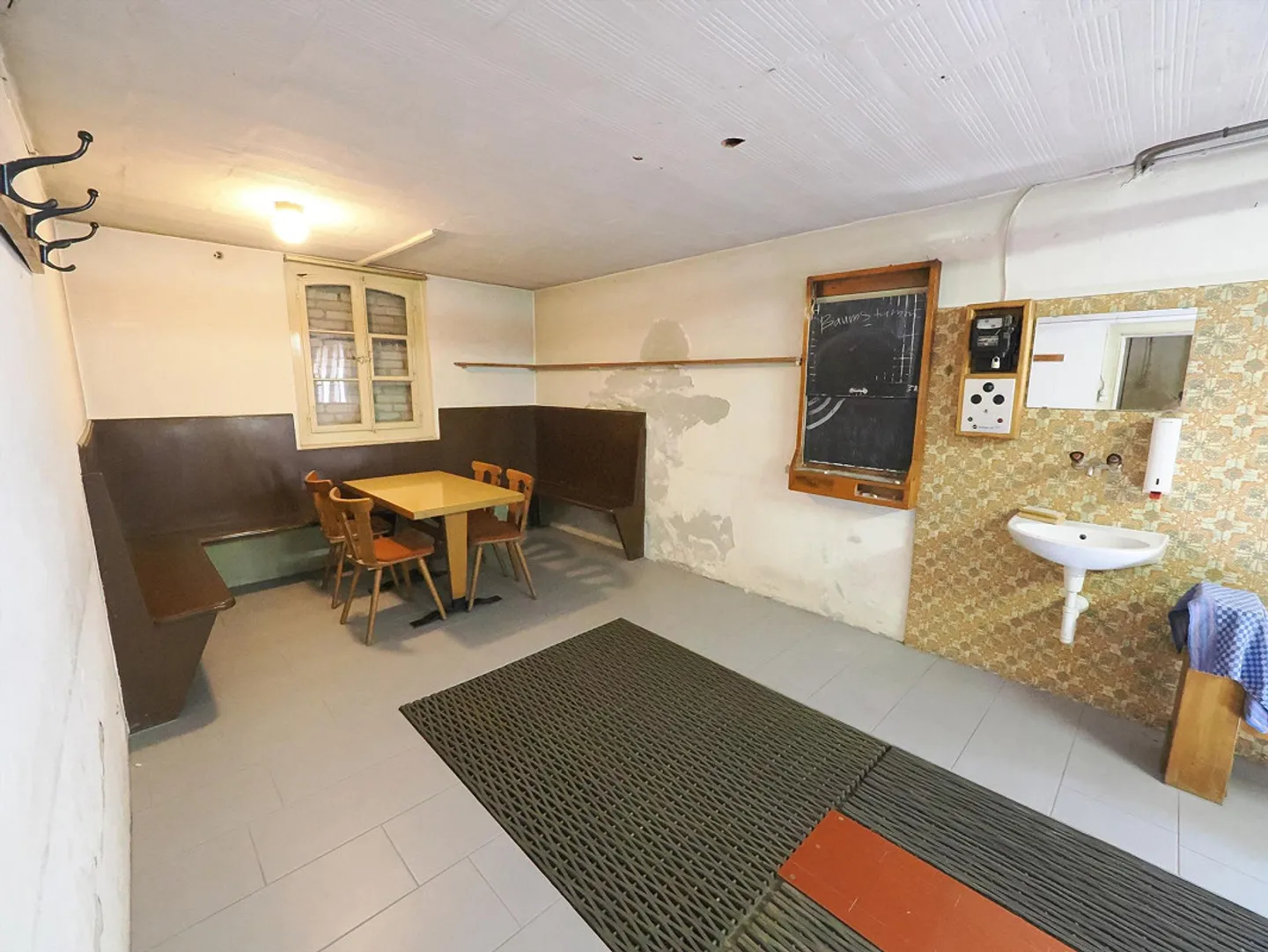 Ristorante affascinante con componente residenziale e potenziale di sviluppo a Bleienbach - Foto 15 di 30