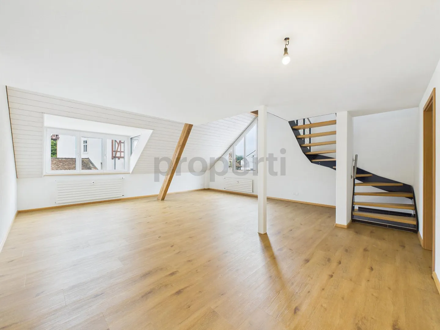 Luminoso appartamento duplex di 4,5 stanze a Sissach - Foto 1 di 12