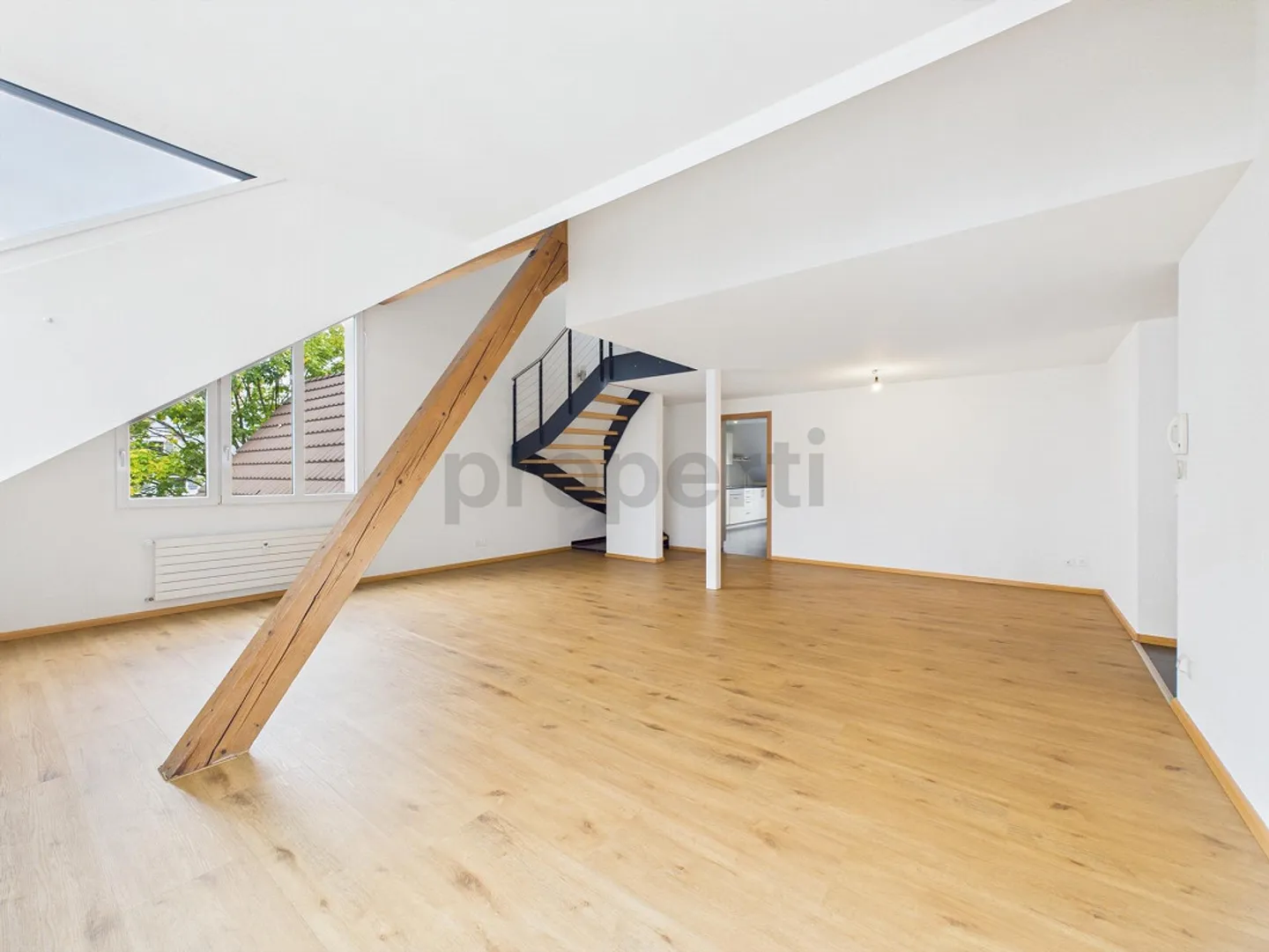Luminoso appartamento duplex di 4,5 stanze a Sissach - Foto 2 di 12