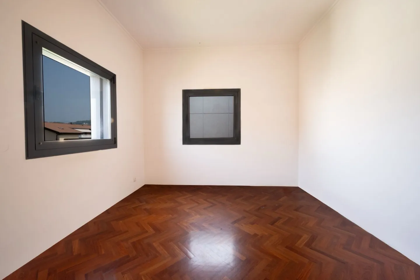 Lusso, comfort e viste impareggiabili a due passi dal centro di Lugano: prestigioso triplex in affitto - Foto 10 di 12