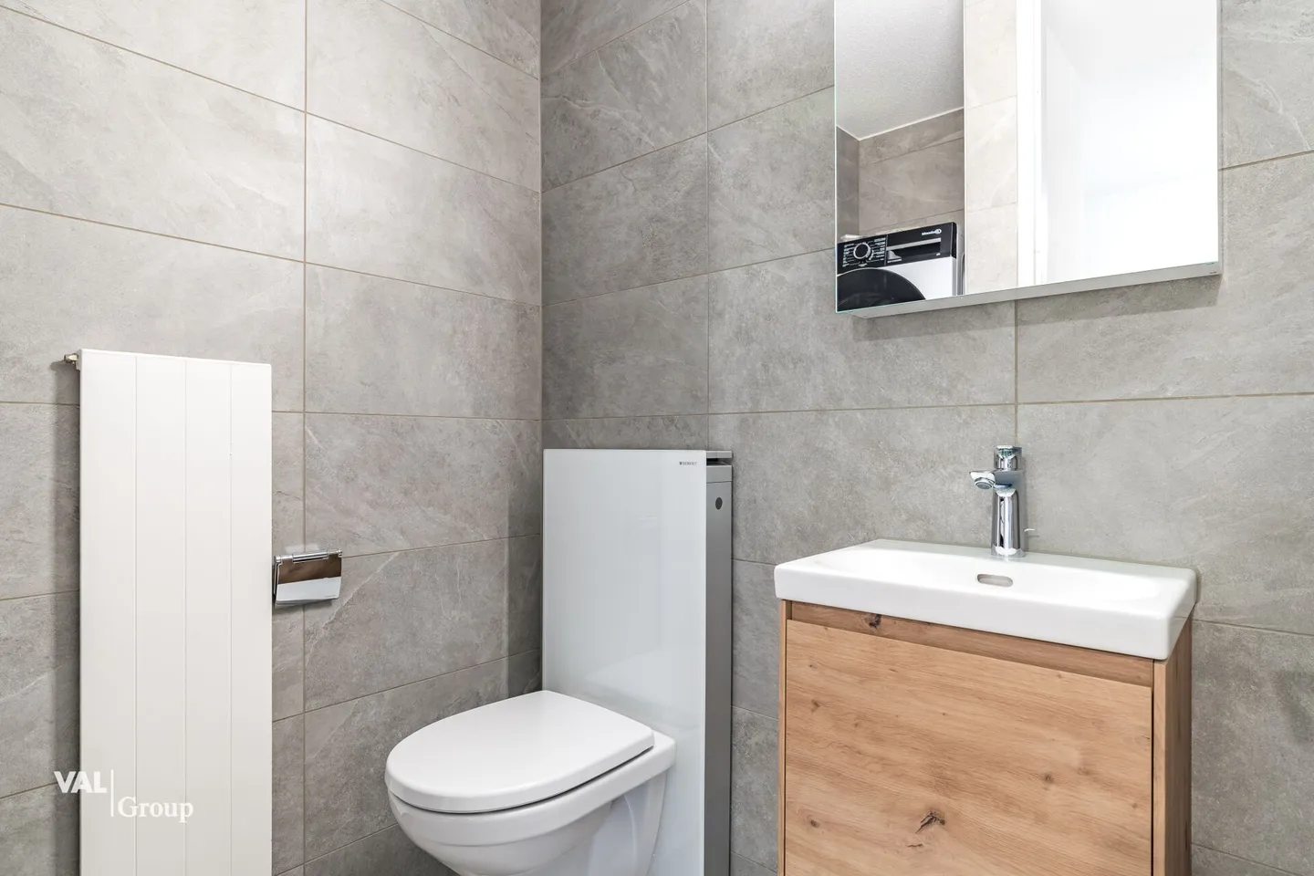 Modern Living with Investment Opportunity - Renovated 4½-Room Apartment with Separate Studio - Photo 10 of 16