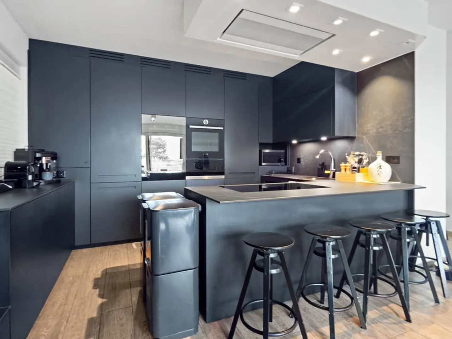 Magnifica villa indipendente di 5,5 locali con vista lago - Foto 4 di 13