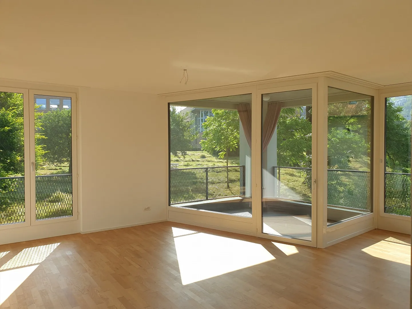 Coole sonnige 3.5 Zi-Wohnung an optimaler Lage mit super Wohnkomfort - Foto 7 von 11