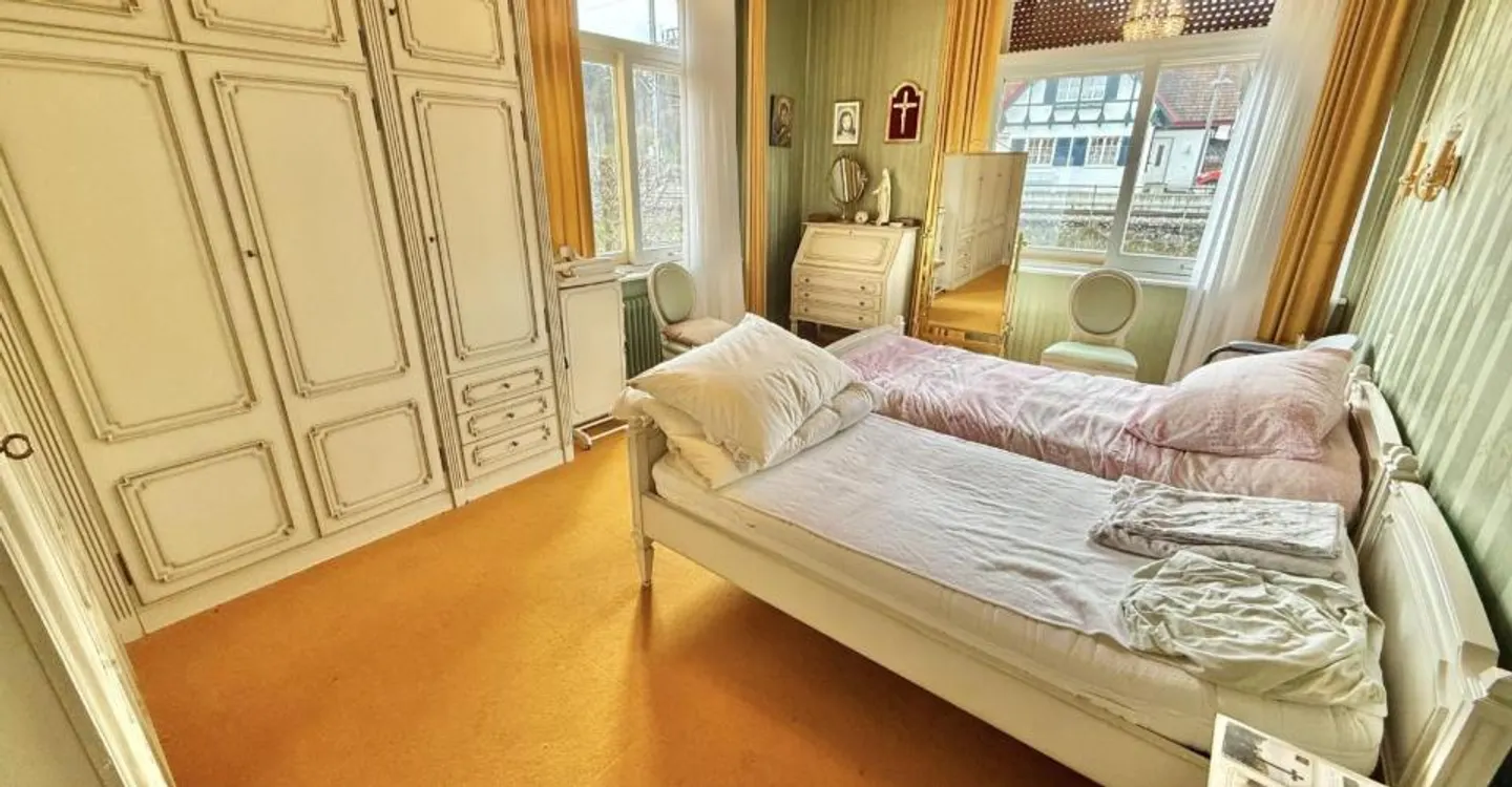 For sale in Buix rental house with 3 apartments - Photo 11 of 13