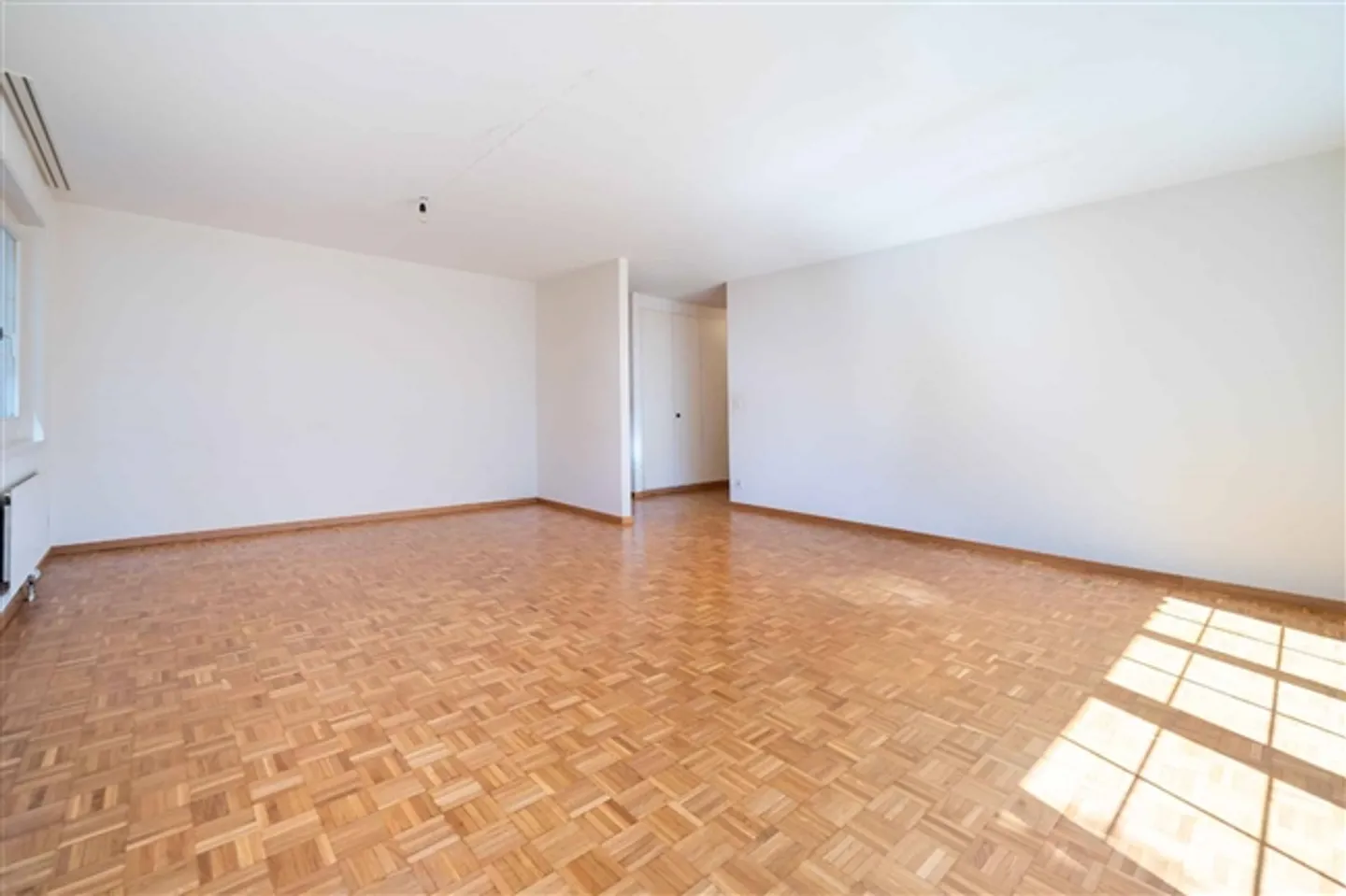 Apartment for sale - Photo 3 of 8