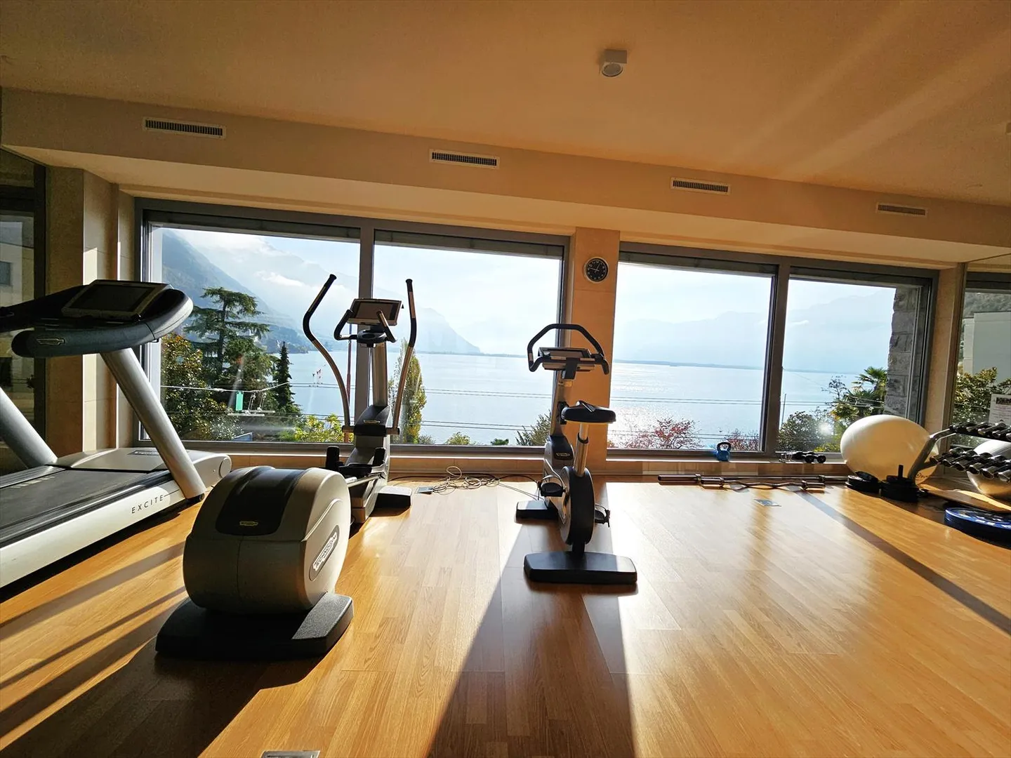 Prächtiges 2.5-Zimmer-Lake-View-Apartment im Zentrum von Montreux - Foto 6 von 13