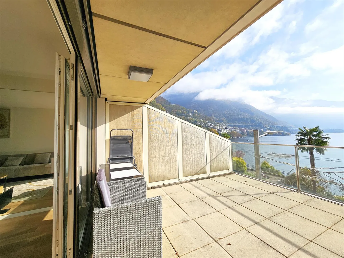 Prächtiges 2.5-Zimmer-Lake-View-Apartment im Zentrum von Montreux - Foto 10 von 13