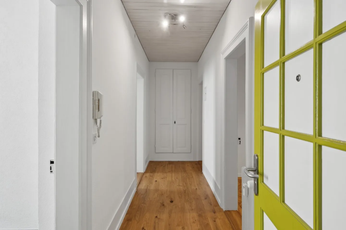 Charmante appartement dans un ancien bâtiment au cœur de Berne - Photo 2 sur 10