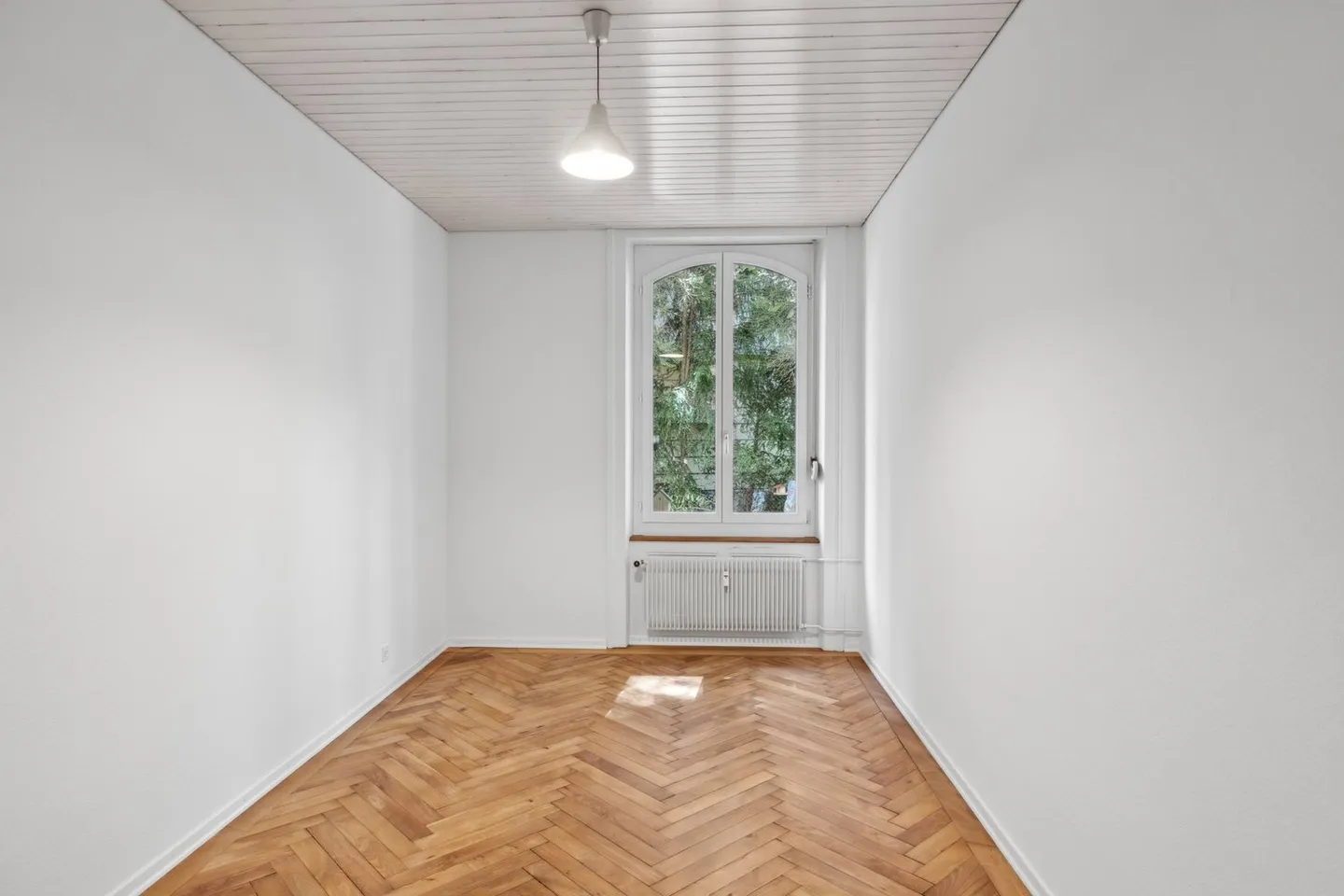 Charmante appartement dans un ancien bâtiment au cœur de Berne - Photo 1 sur 10